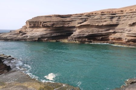 Full day tour: Walk along Praia Branca – São Nicolau Island